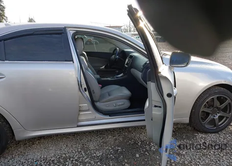 2008 Lexus Is 250 z USA, uszkodzony, nr VIN JTHCK262582021825